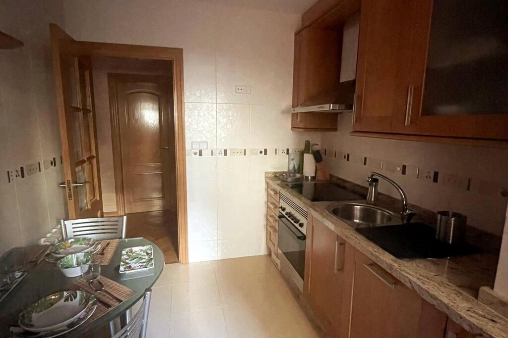 Apartamento Coruna 400 Metros De La Playa Apartment A Coruna Bagian luar foto